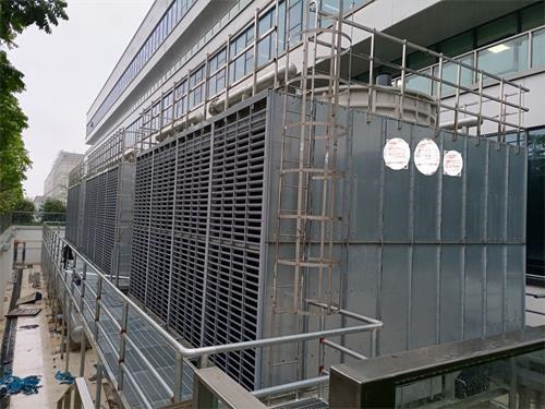 一分鐘解決深圳開放式冷卻塔安裝位置不再是難題!(冷卻塔布置標(biāo)準(zhǔn))